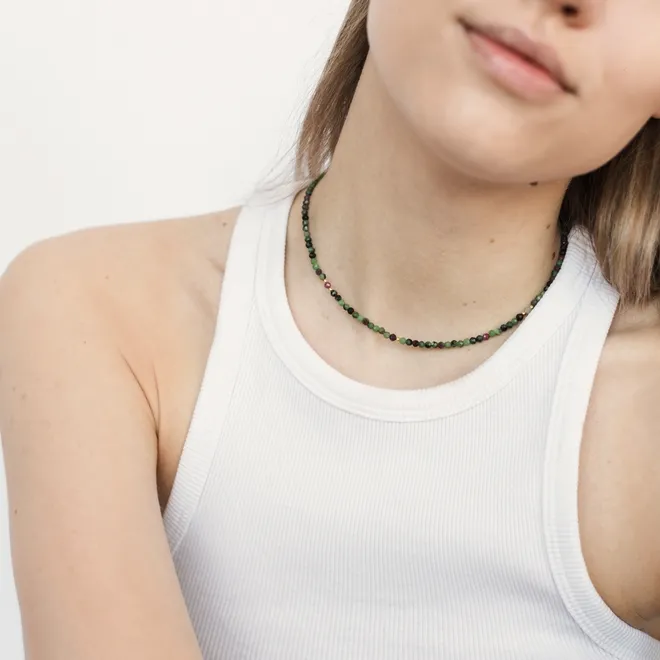 CHOKER Z ZOISYTEM I RUBINEM; SREBRNY POZŁACANY